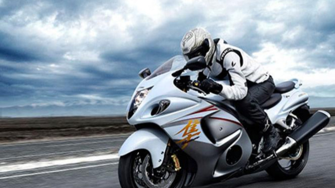 Suzuki Hayabusa.