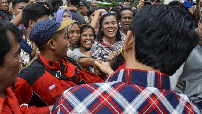 Ahok Blusukan ke Pondok Kopi