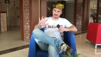 Impian Jono Armstrong, Beli Rumah di Pulau Buton