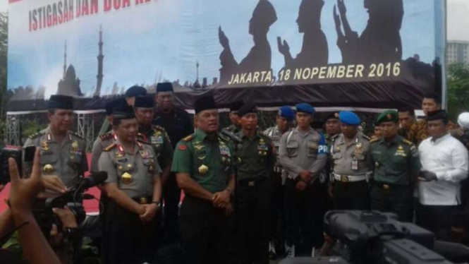 Panglima TNI Jenderal Gatot Nurmantyo dan Kapolri Jenderal Tito Karnavian.