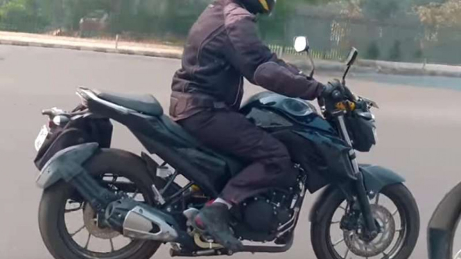 Motor Yamaha baru yang tepergok tengah diuji jalan.