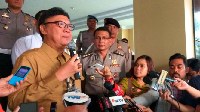 Mendagri Tjahjo Kumolo di Mabes Polri.