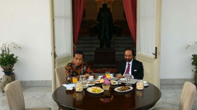 Presiden Jokowi dan Ketua Umum Partai NasDem Surya Paloh.