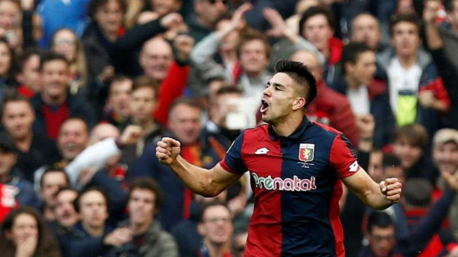 eks penyerang Genoa, Giovanni Simeone