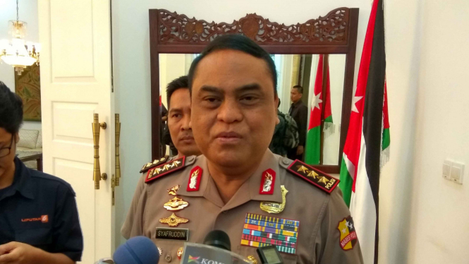 Wakil Kepala Kepolisian Republik Indonesia, Komisaris Jenderal Polisi Syafrudin.