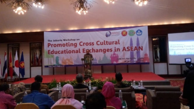 The Jakarta Workshop on Promoting Cross Cultural Educational Exchanges in ASEAN