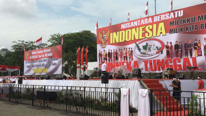 Plt Gubernur DKI Jakarta, Sumarsono di Monas