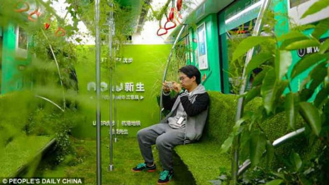 Gerbong kereta bawah tanah di China yang diubah menjadi hutan mini