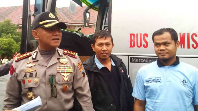 Kapolres Semarang pimpin razia armada bus pengangkut demonstran ke Jakarta