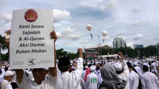 Massa Aksi Damai 212 yang sudah memadati kawasan Monas