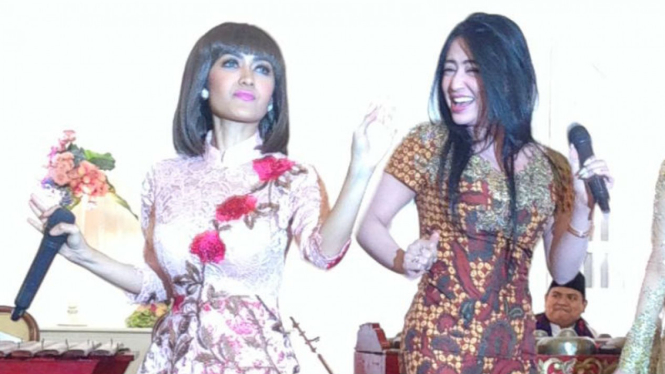 Julia Perez dan Dewi Perssik.