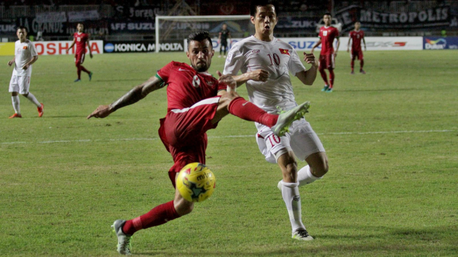 Indonesia Menang 2-1 atas Vietnam di Stadion Pakansari 