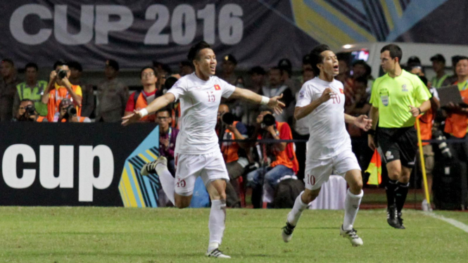 Selebrasi gol timnas Vietnam di Stadion Pakansari 