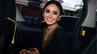 Rencana Libur Tahun Baru Yuni Shara