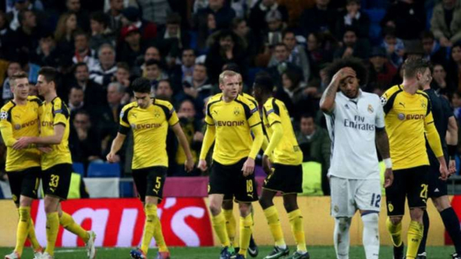Pemain Borussia Dortmund usai imbangi Real Madrid
