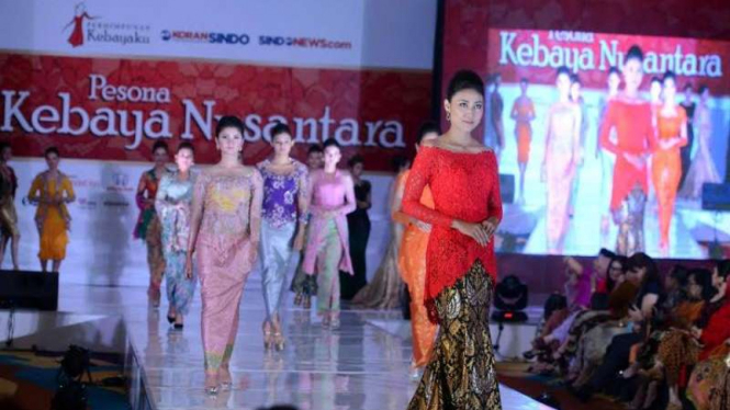 Kebaya koleksi Amy Atmanto