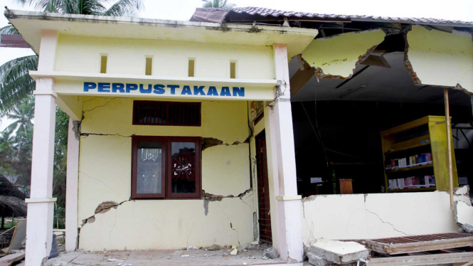 SMKN 1 Bandar Baru Rusak Parah Diterjang Gempa Aceh 