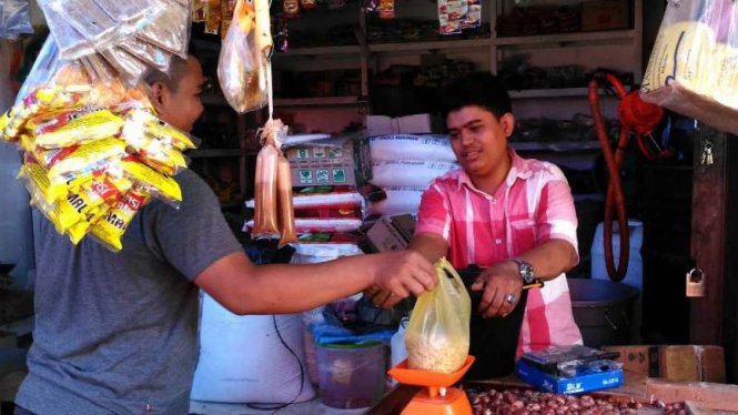 Pascagempa, aktivitas di pasar Meureudu, Pidie Jaya, Aceh mulai normal.