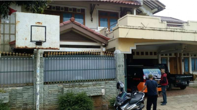 Rumah milik Kapolres Sampang Madura Ajun Komisaris Besar Polisi Taufik yang dibobol rampok, Rabu (14/12/2016)