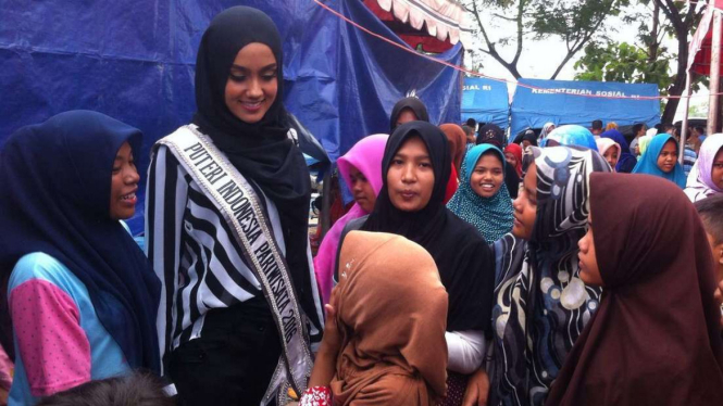 Putri Pariwisata 2016 di posko pengungsian gempa Aceh
