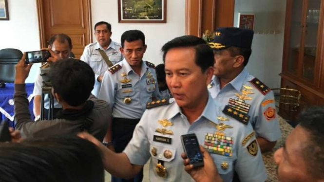 Wakil Kepala Staf Angkatan Udara Marsekal Madya Hadiyan Sumintaatmadja.