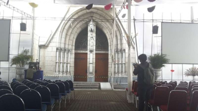 Suasana gereja Katerdral Jakarta