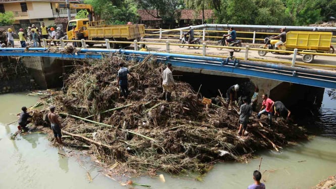 Normalisasi Pasca Banjir Bima