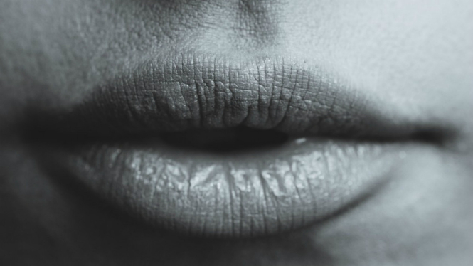 Ilustrasi mulut atau bibir wanita