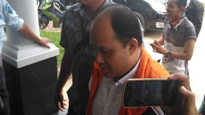 Bupati Banyuasin non aktif Yan Anton Ferdian tiba di Palembang