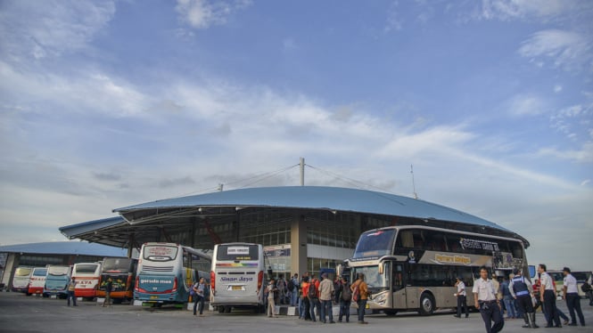 Suasana Terminal Pulo Gebang