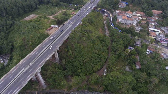 DAMPAK PERBAIKAN JEMBATAN CISOMANG