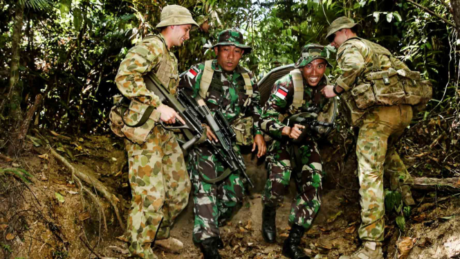 Indonesia hentikan kerja sama militer dengan Australia.
