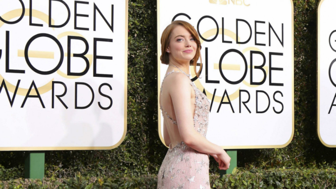 Emma Stone di acara Golden Globes 2017