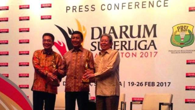 Ketua Umum PP PBSI, Wiranto dalam acara konfrensi pers Djarum Superliga 2017