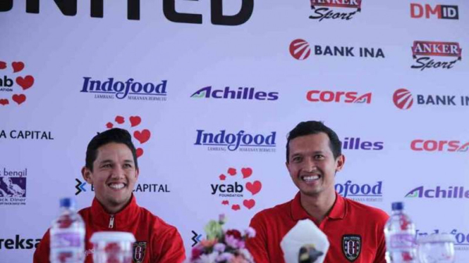 Irfan Bachdim dan Ngurah Nanak diperkenalkan oleh Bali United
