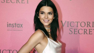 Rahasia Kendall Jenner Tampil Cantik dalam Sekejap