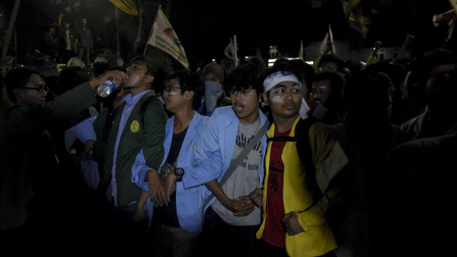 mahasiswa demo aksi bela rakyat 121