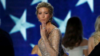 Nasib Buruh Pabrik Pembuat Baju Ivanka Trump di Indonesia