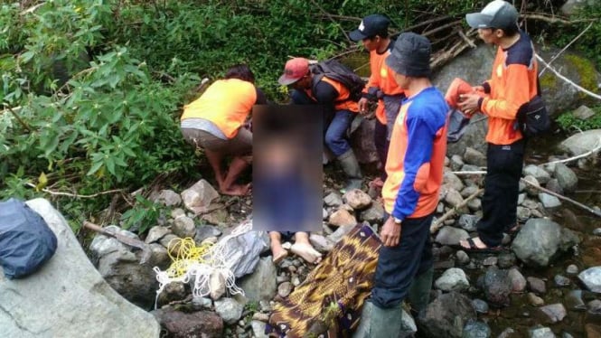 Kondisi Brama ketika ditemukan tim SAR di jurang Gunung Sumbing.
