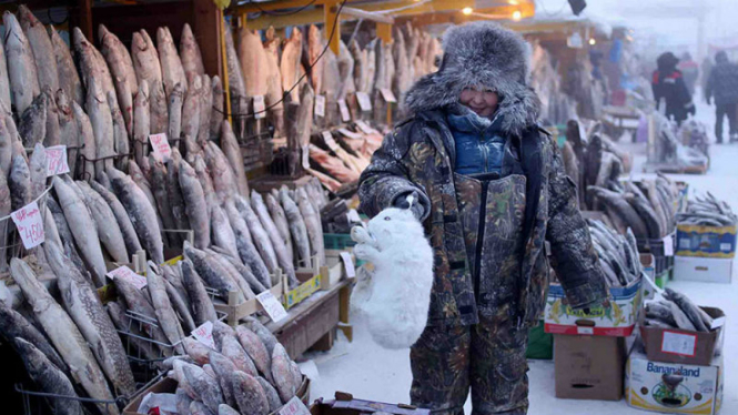 Pasar utama di kota Yakutsk.