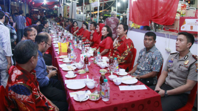  Tradisi Tok Panjang warnai pembukaan Pasar Imlek Semawis di Semarang