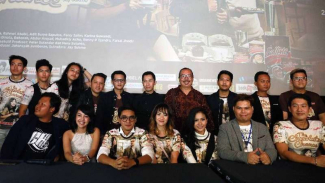 Main Film Romantis, Ricky Harun Kerja Keras Tahan Tawa