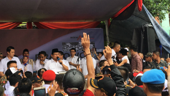 Ketua Umum Partai Gerindra, Prabowo Subianto hadir di kampanye Anies-Sandi