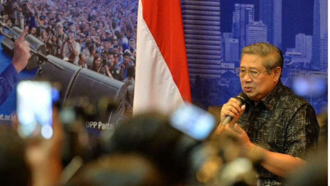 Ketua Umum Partai Demokrat Susilo Bambang Yudhoyono memberikan pernyataan pers soal dugaan penyadapan percakapan telepon dirinya dengan Ketum MUI KH Ma'ruf Amin di Wisma Proklamasi, Jakarta, Rabu, 1 Februari 2017. 

