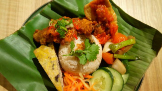 Mencicipi Broken Rice, Nasi Hancur dari Vietnam