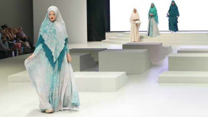 Koleksi busana Si.Se.Sa di Indonesia Fashion Week 2017.
