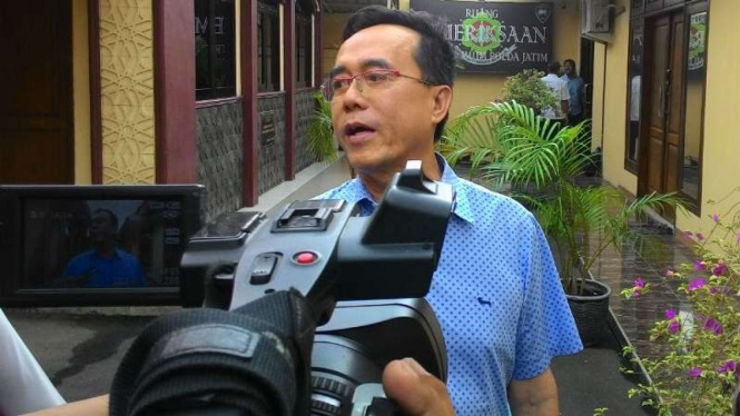Henry J Gunawan, bos investor Pasar Turi dari PT Gala Bumi Perkasa, usai diperiksa penyidik Bareskrim Polri di Markas Polda Jati di Surabaya pada Rabu, 1 Februari 2017.