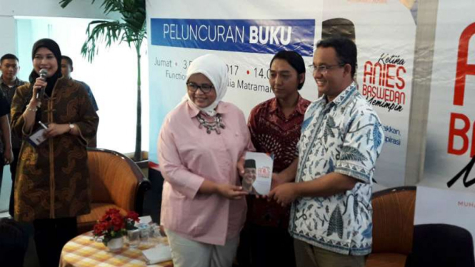Calon gubernur DKI Anies Baswedan menghadiri peluncuran bukunya