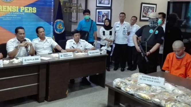 Kepala BNN Budi Waseso terangkan penangkapan bandar sabu Pontianak.