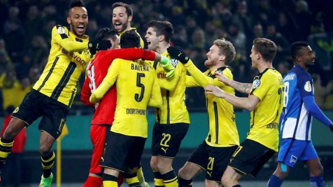 Selebrasi gol dari para pemain Borussia Dortmund